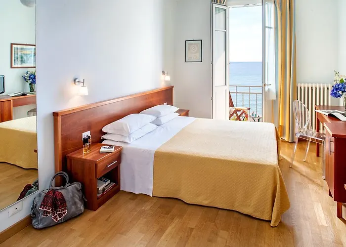 Beau Sejour Hotel 3*