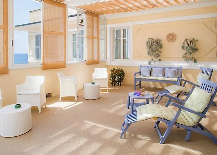 Beau Sejour Отель